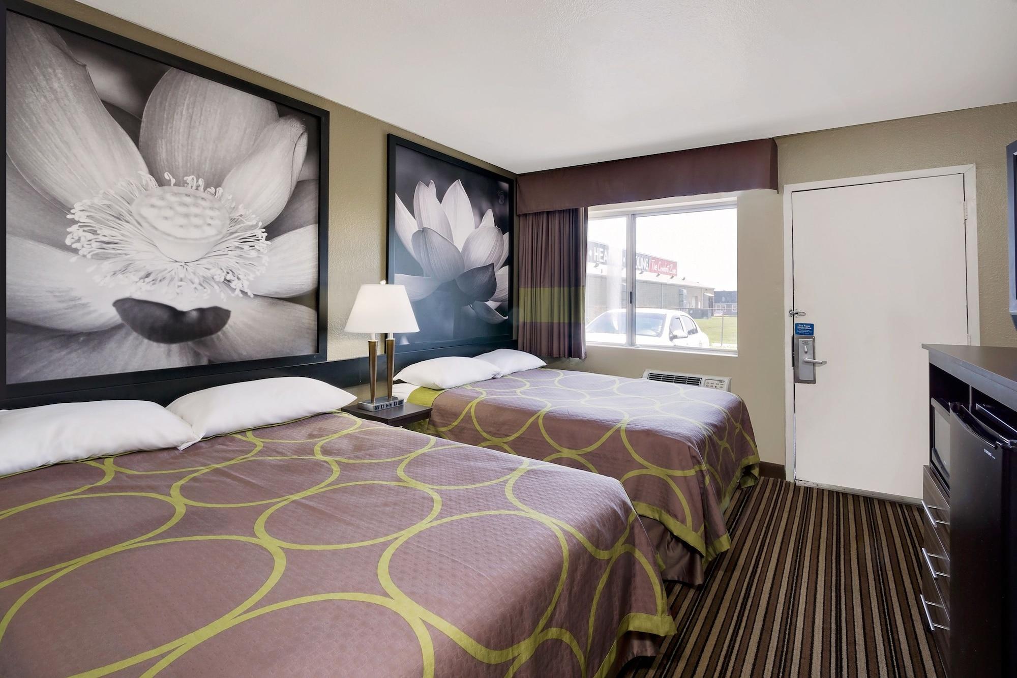 Super 8 By Wyndham Florence Exteriör bild