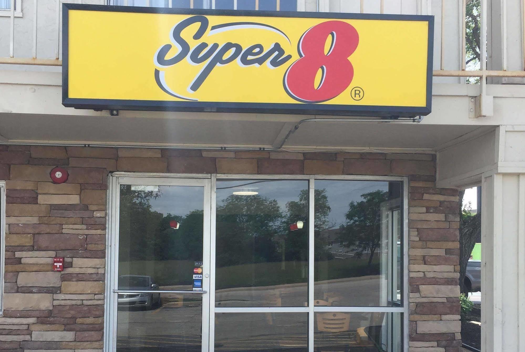 Super 8 By Wyndham Florence Exteriör bild
